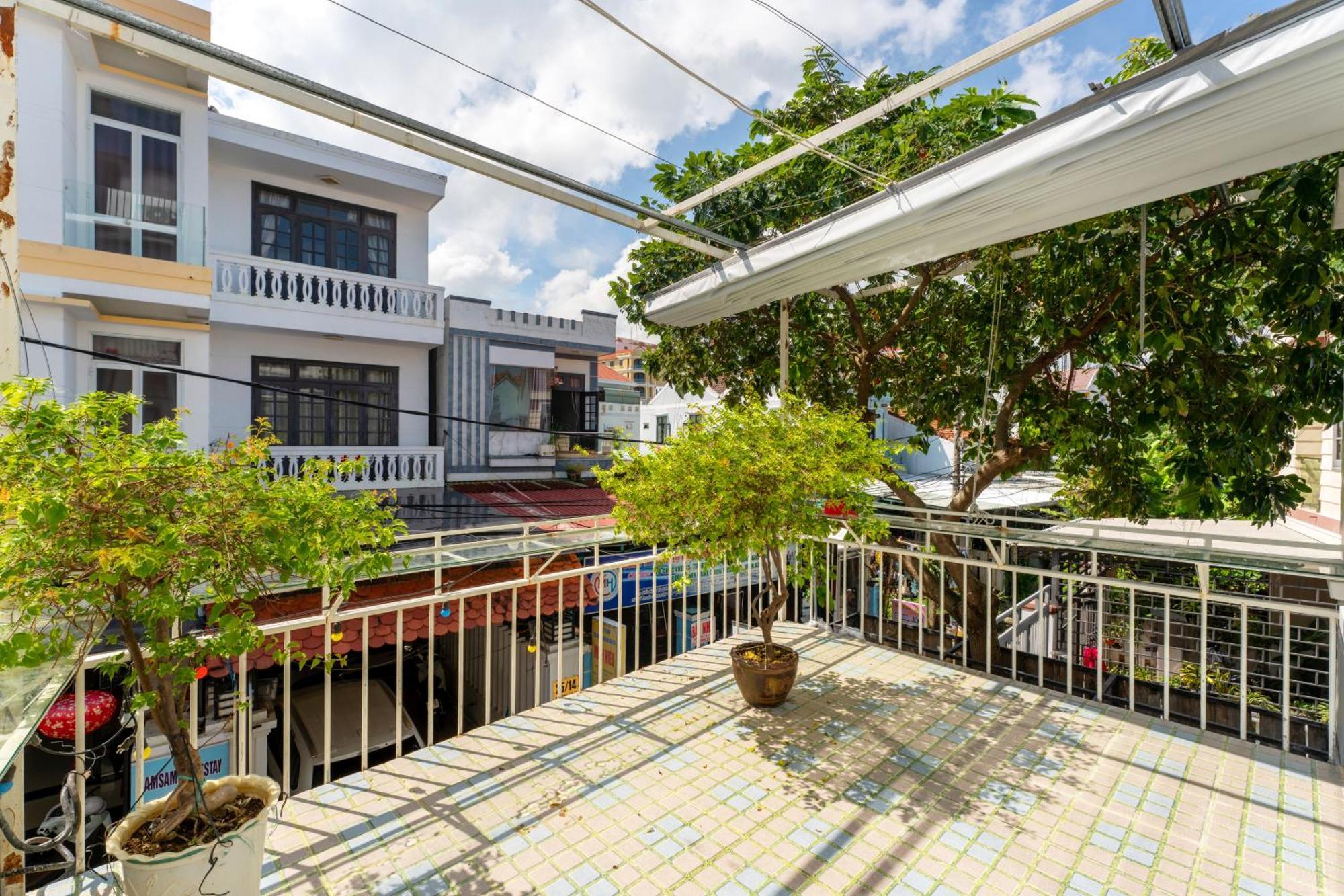 Lavila Homestay Хоян Екстер'єр фото