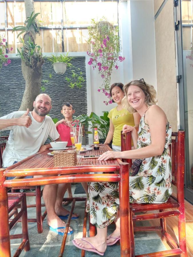 Lavila Homestay Хоян Екстер'єр фото